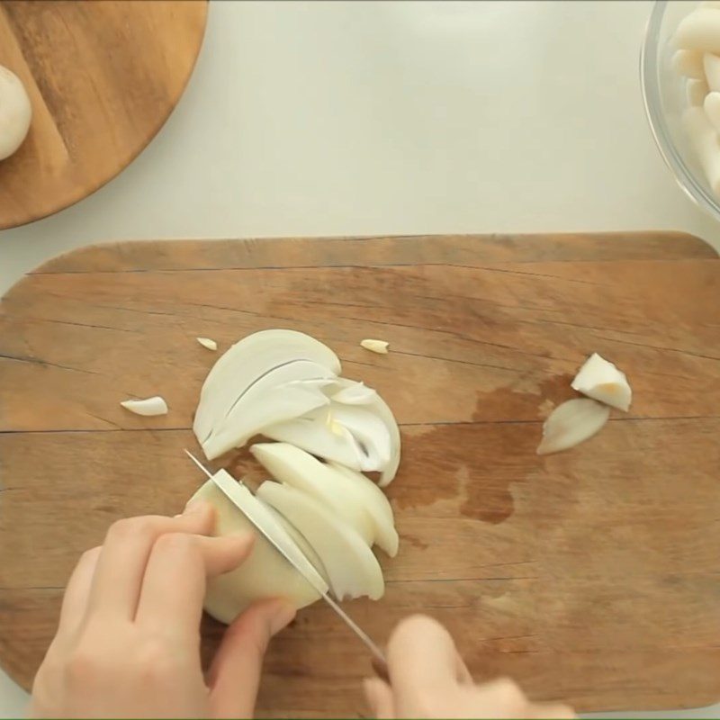 Step 1 Prepare the ingredients for creamy Tokbokki