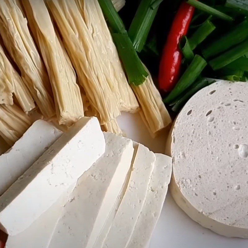 Step 1 Prepare the vegetables for Spicy Vegan Kimchi Noodles