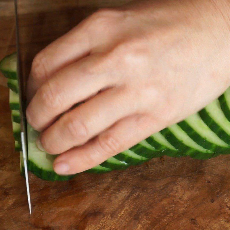 Step 4 Preparation of vegetables for Teriyaki salmon spring rolls