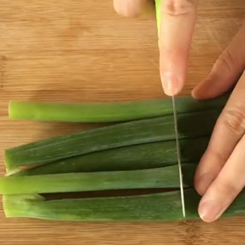 Step 1 Prepare the types of vegetables for wrapping Lemongrass Stir-Fried Beef Spring Rolls