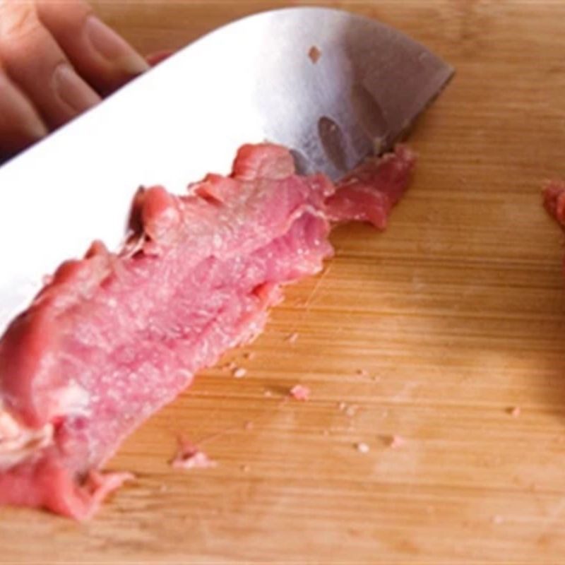 Step 1 Prepare the ingredients for Stir-fried Broccoli with Beef