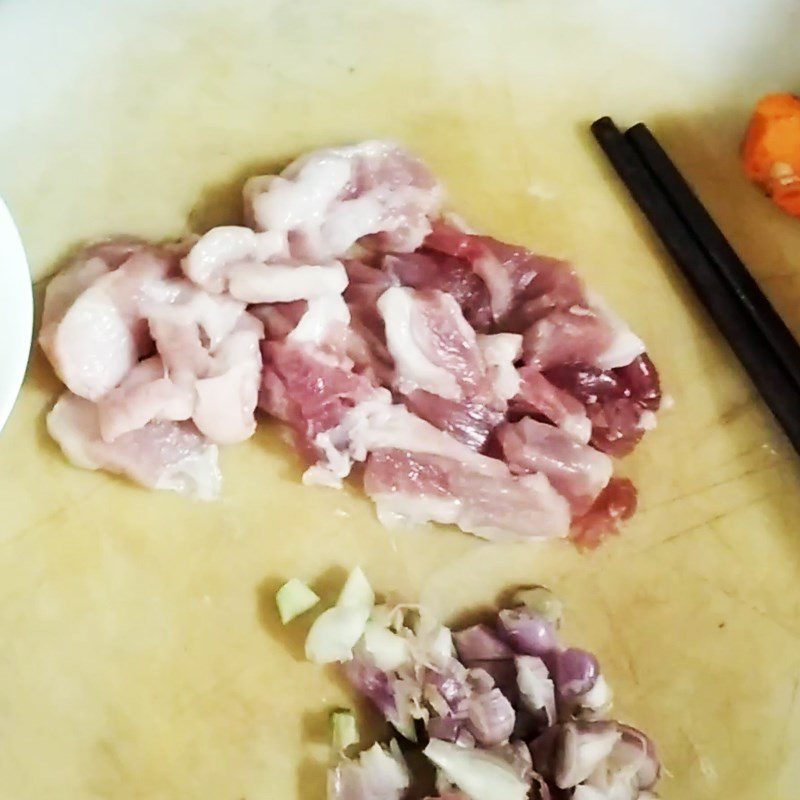 Step 1 Prepare the ingredients for Eggplant Soup cooked with Fermented Rice