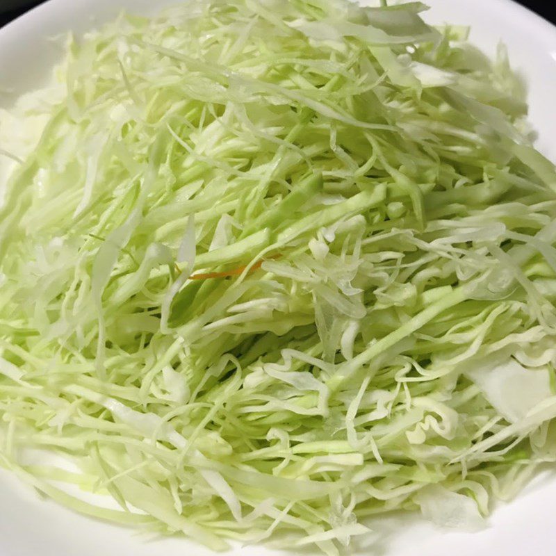 Step 1 Prepare the ingredients for Stir-fried Noodles with Shrimp and Vegetables