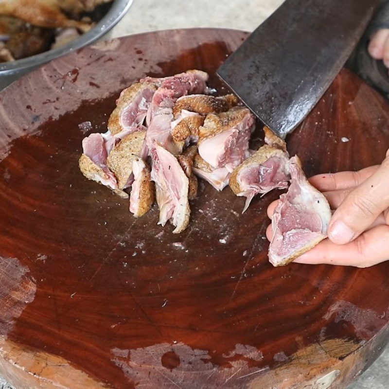 Step 1 Prepare the ingredients for Stir-fried Duck with Rice Paddy Herb