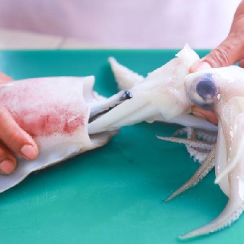 Step 1 Prepare the ingredients for Grilled Stuffed Squid with Satay