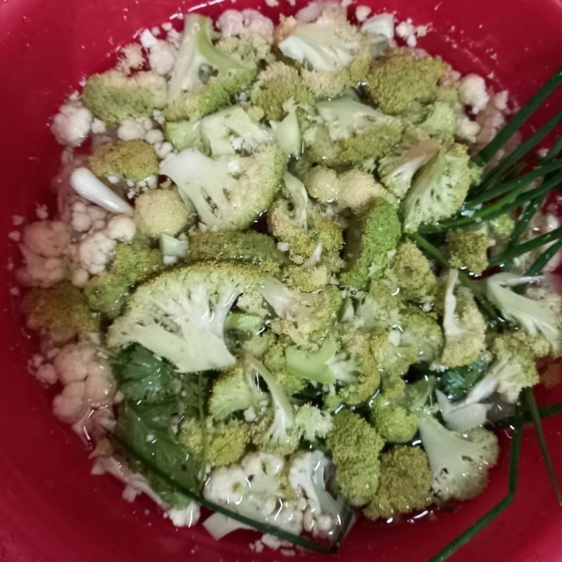 Step 1 Prepare the ingredients for Stir-fried Broccoli with Beef