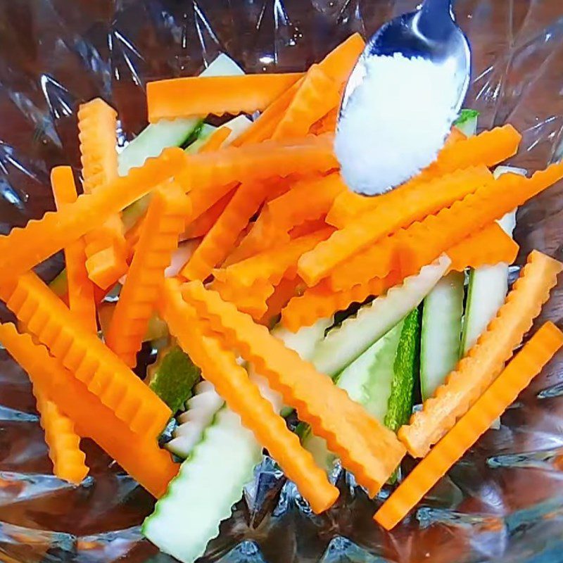 Step 1 Prepare the ingredients for Colorful Vegetarian Seaweed Salad