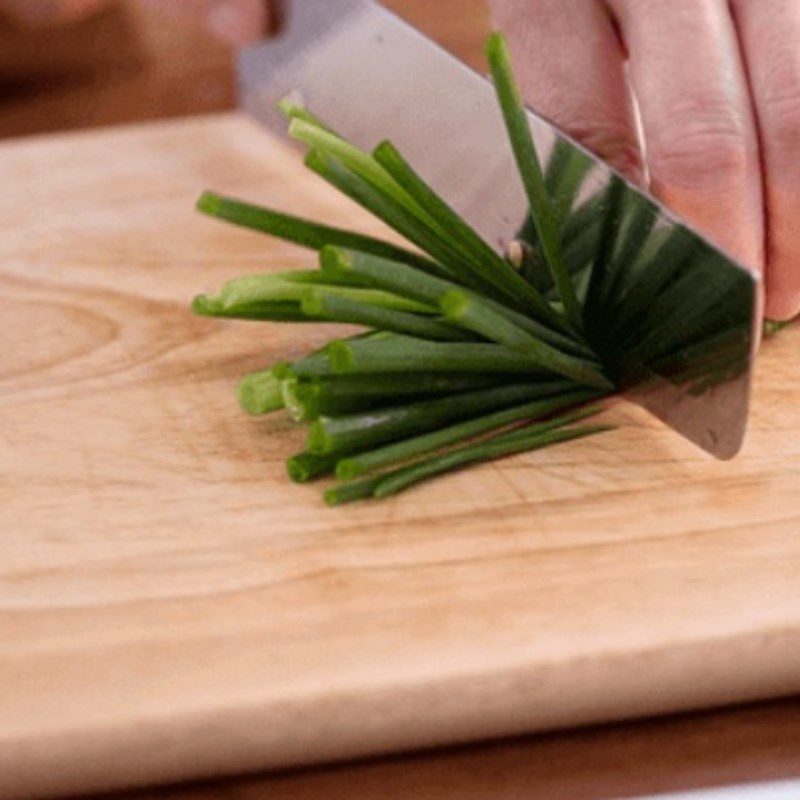 Step 1 Prepare the ingredients for Duck with green bananas