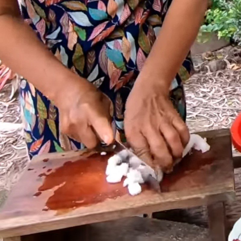 Step 1 Prepare the ingredients Dried stingray with garlic and chili