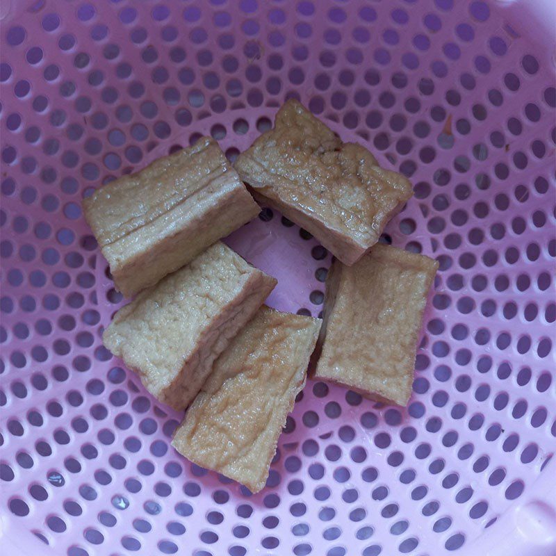 Step 1 Prepare the ingredients for Tofu Stewed with Lemongrass and Chili