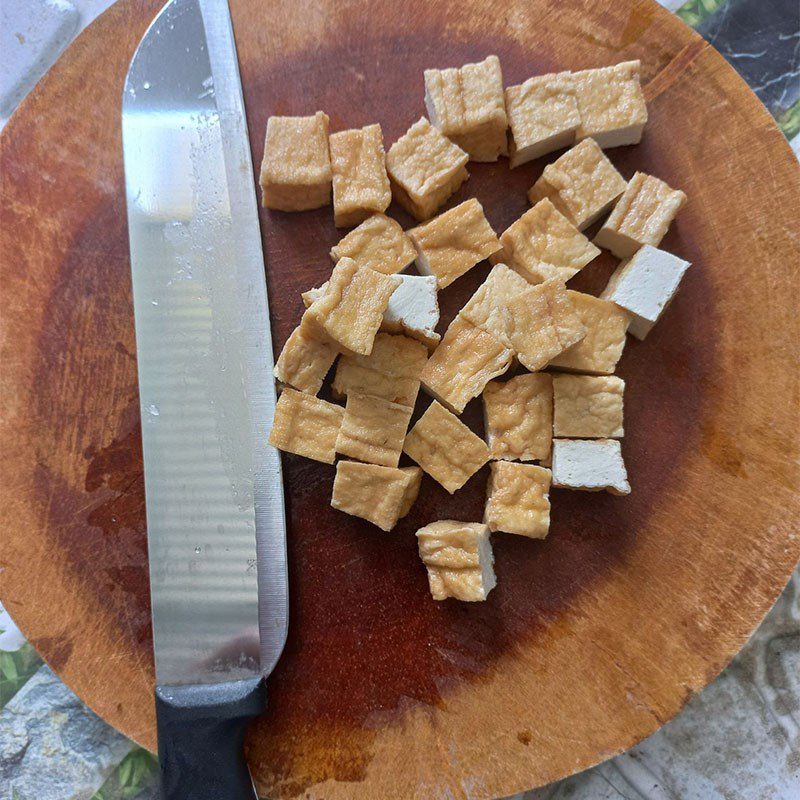 Step 1 Prepare the ingredients for Tofu Stewed with Lemongrass and Chili