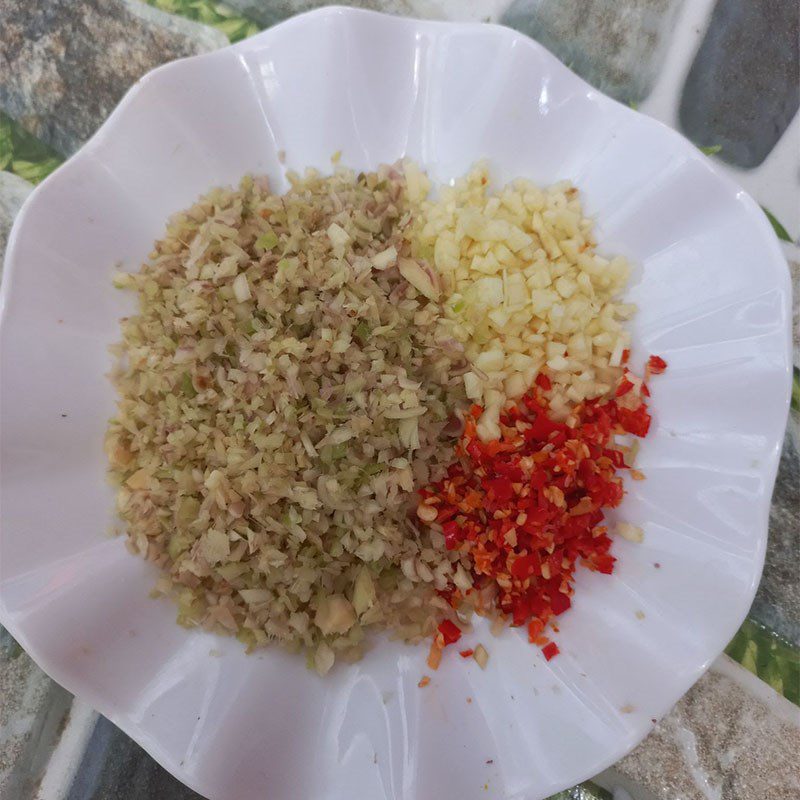 Step 1 Prepare the ingredients for Tofu Stewed with Lemongrass and Chili