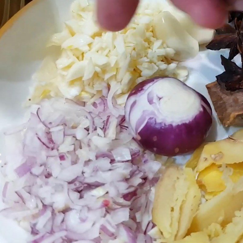 Step 1 Prepare the ingredients for Lemongrass Braised Oxtail