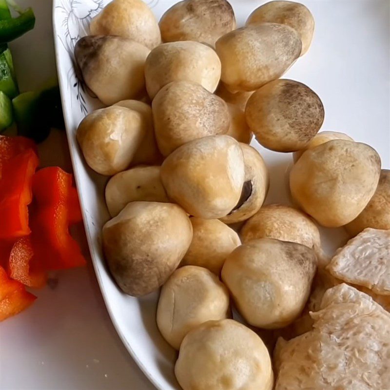 Step 1 Prepare the ingredients for Vietnamese-style grilled vegetable skewers