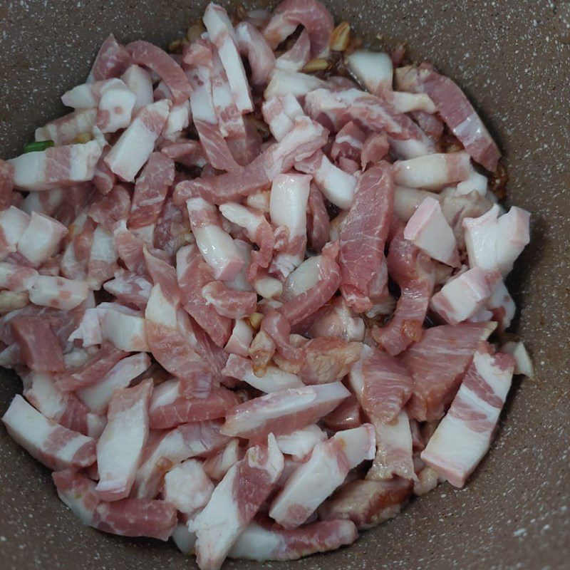 Step 1 Prepare the ingredients for Anchovy Braised with Pork Belly