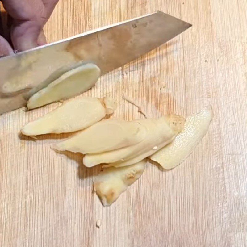 Step 1 Prepare the Ingredients for Steamed Oyster Mushrooms with Lemongrass and Ginger