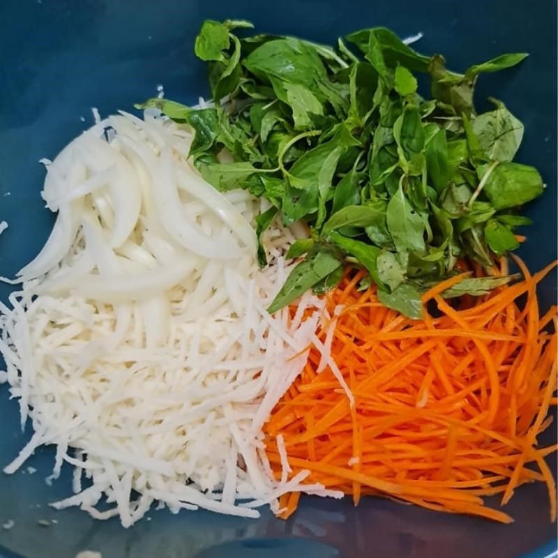 Step 1 Prepare the ingredients for Chicken salad with onion and carrot