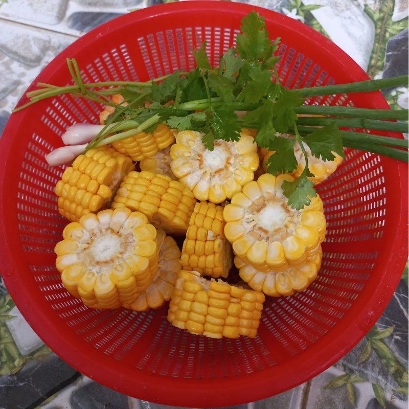 Step 2 Prepare the ingredients Pork leg soup with corn