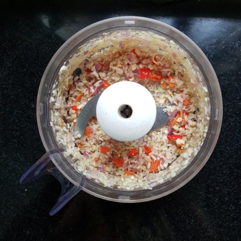 Step 1 Prepare the ingredients for Stir-fried Duck with Lemongrass and Chili