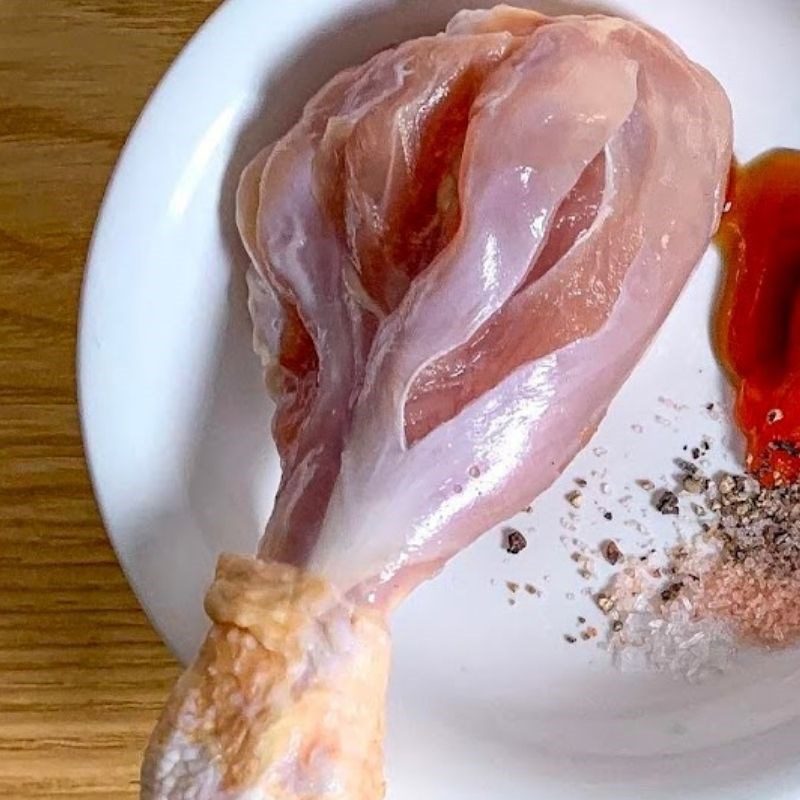 Step 1 Prepare the ingredients for Grilled Chicken Noodles with Tomato Sauce