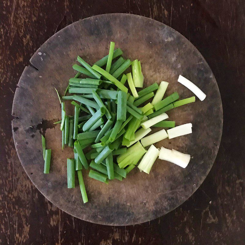 Step 1 Prepare the ingredients for Stir-fried Long Beans with Shrimp