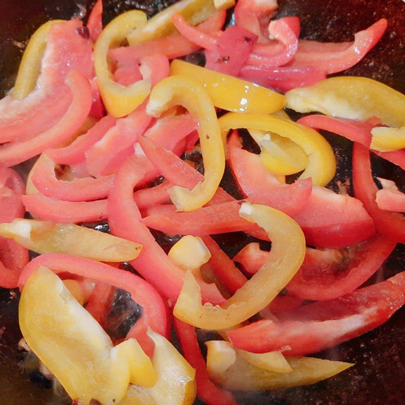 Step 1 Prepare the ingredients for Sautéed Shrimp with Bell Pepper