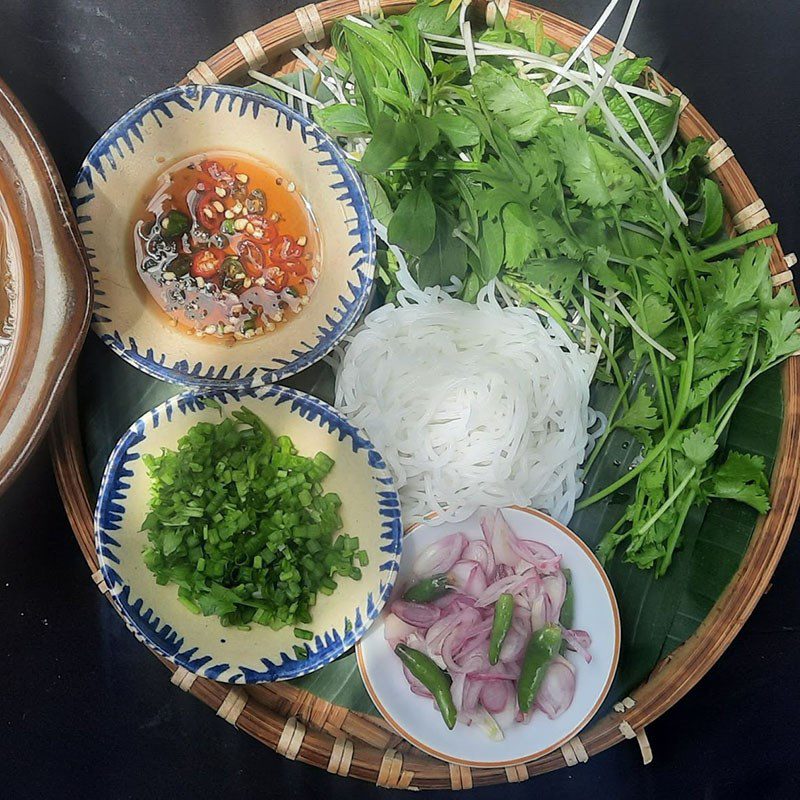 Step 1 Prepare the ingredients for Quang Ngai Pork Bone Noodle