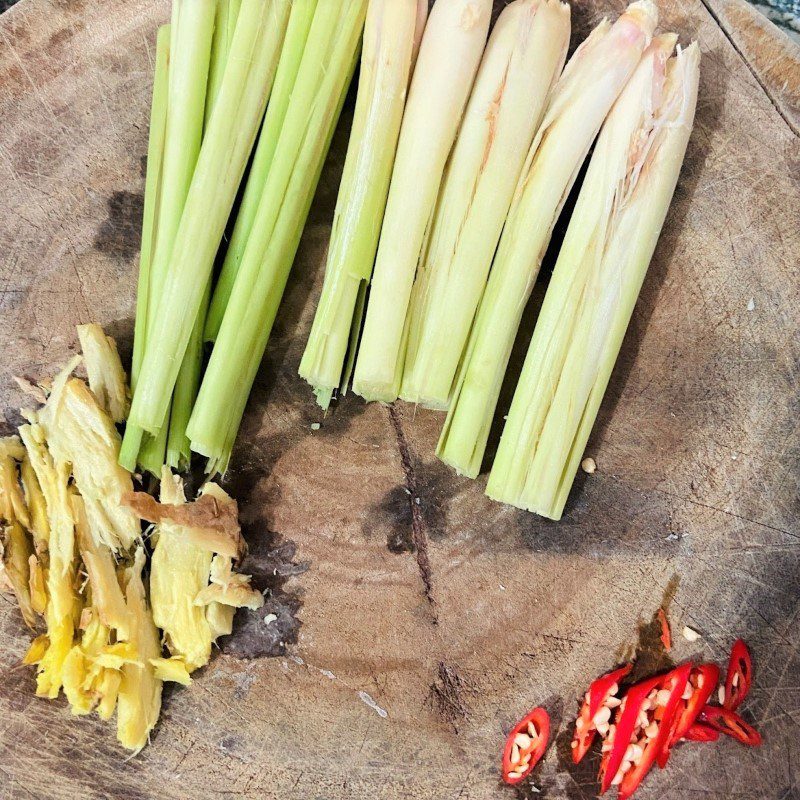 Step 1 Prepare the ingredients for Steamed Clams with Lemongrass (2-corner clams)