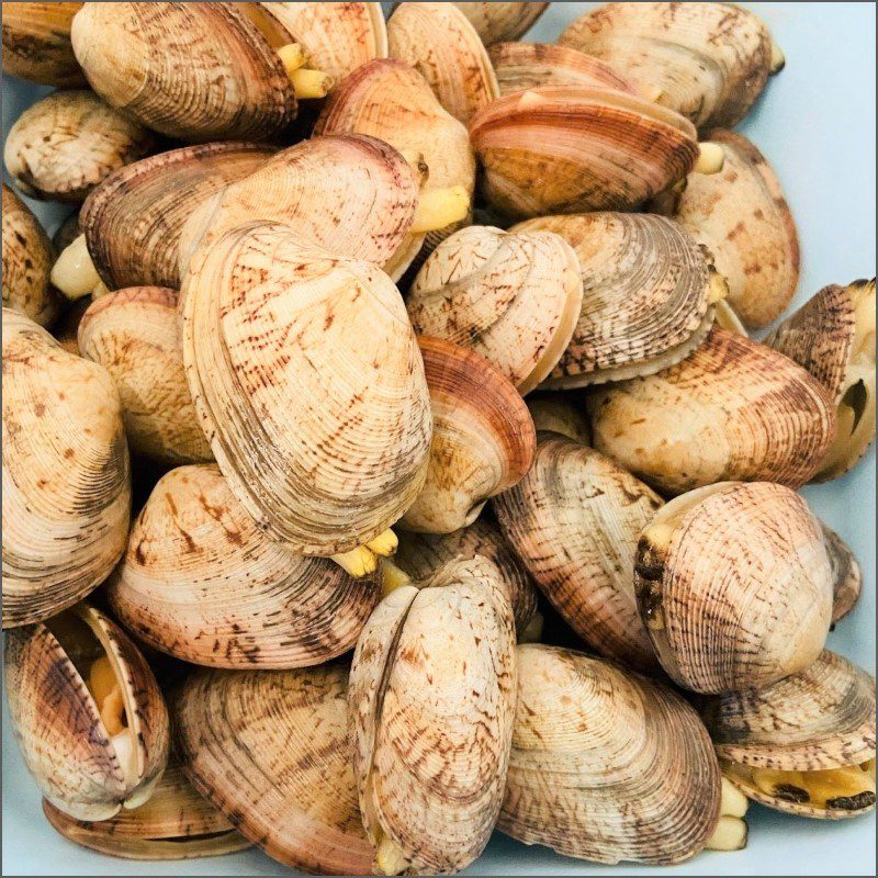 Step 1 Prepare the ingredients for Steamed Clams with Lemongrass (2-corner clams)