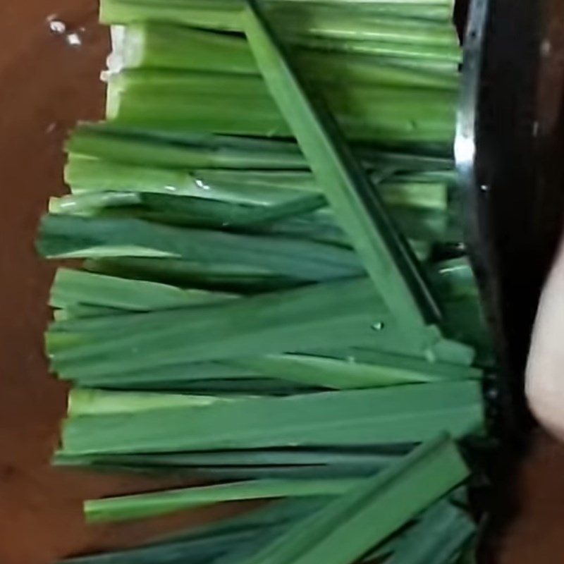 Step 1 Prepare the ingredients for Lemongrass Steamed Straw Mushrooms with Tofu