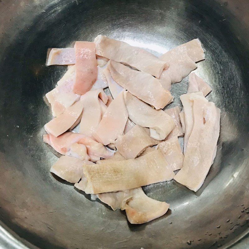 Step 1 Prepare the Ingredients Fried Pork Skin with Fish Sauce