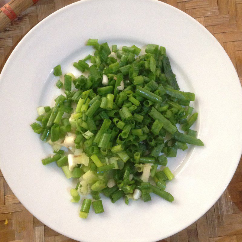 Step 1 Prepare the ingredients for Pineapple Stir-Fried Pork