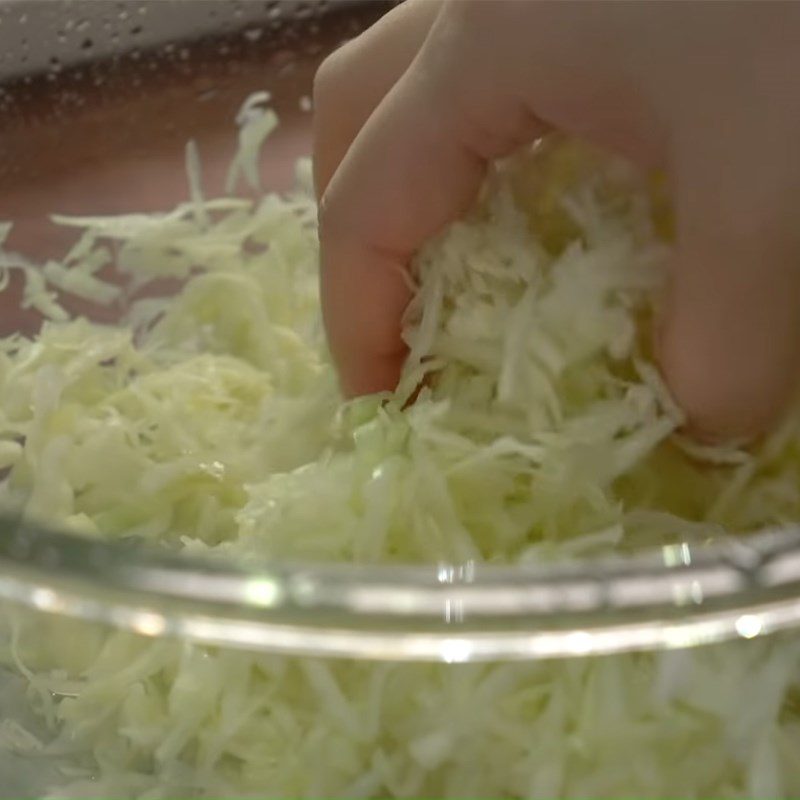 Step 1 Prepare the ingredients for Cabbage Dumplings