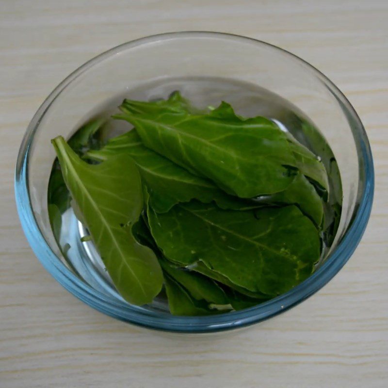 Step 1 Prepare the ingredients for Spinach juice, carrot, and beetroot