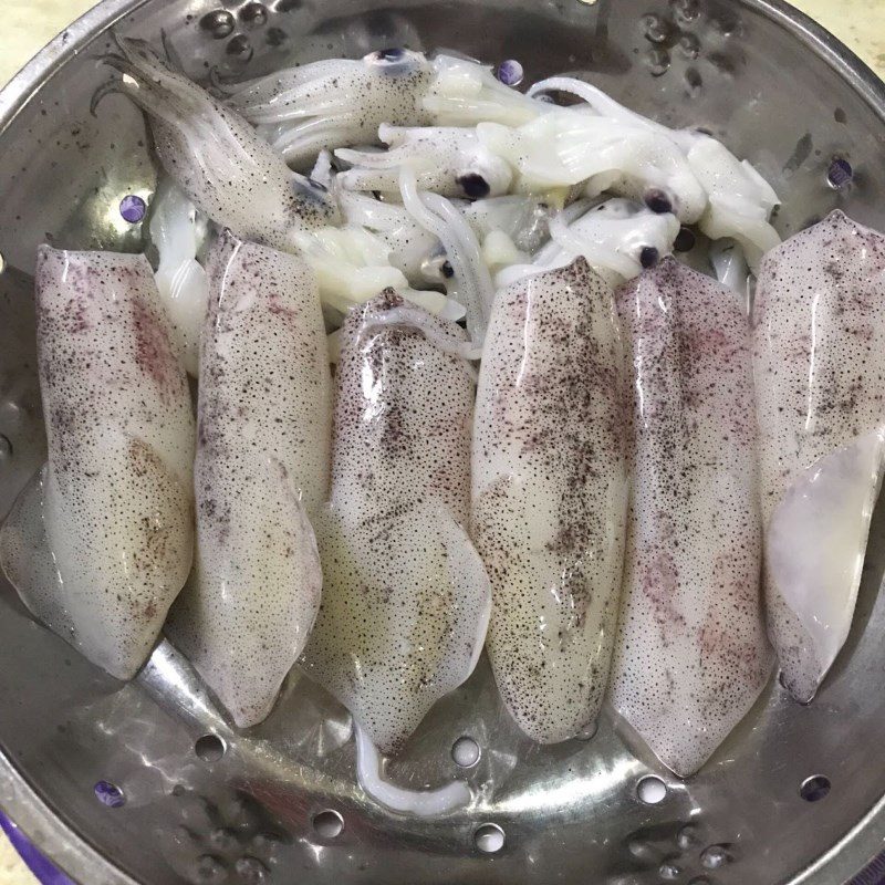 Step 1 Prepare the ingredients for Fried Squid