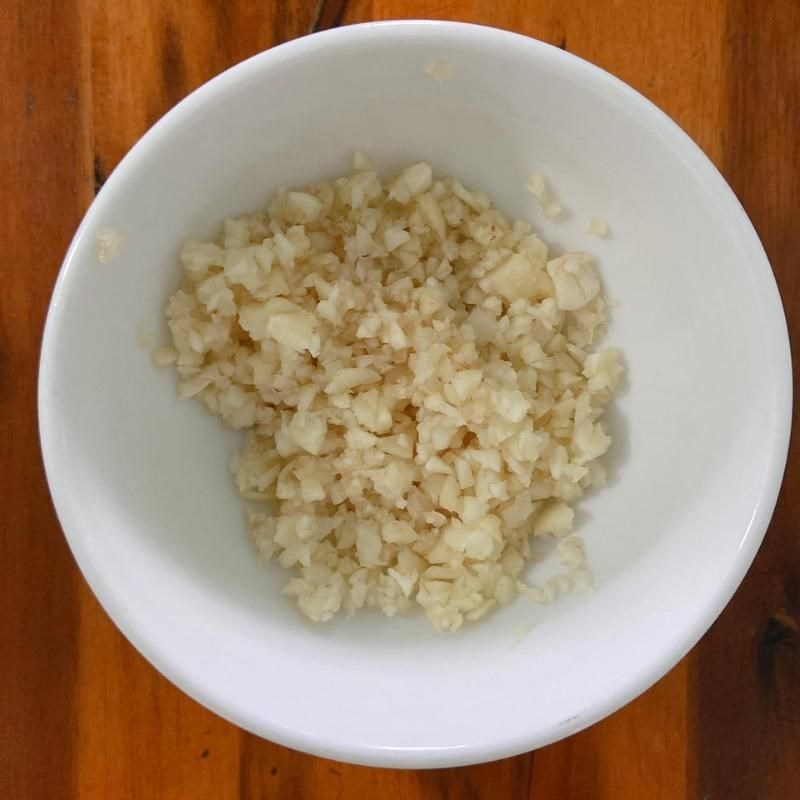 Step 1 Prepare the ingredients for Garlic Shrimp