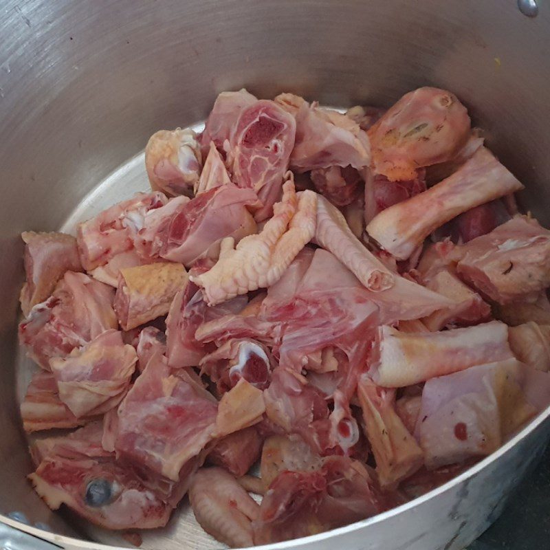 Step 1 Prepare the ingredients for Chicken Hot Pot with Vietnamese Balm