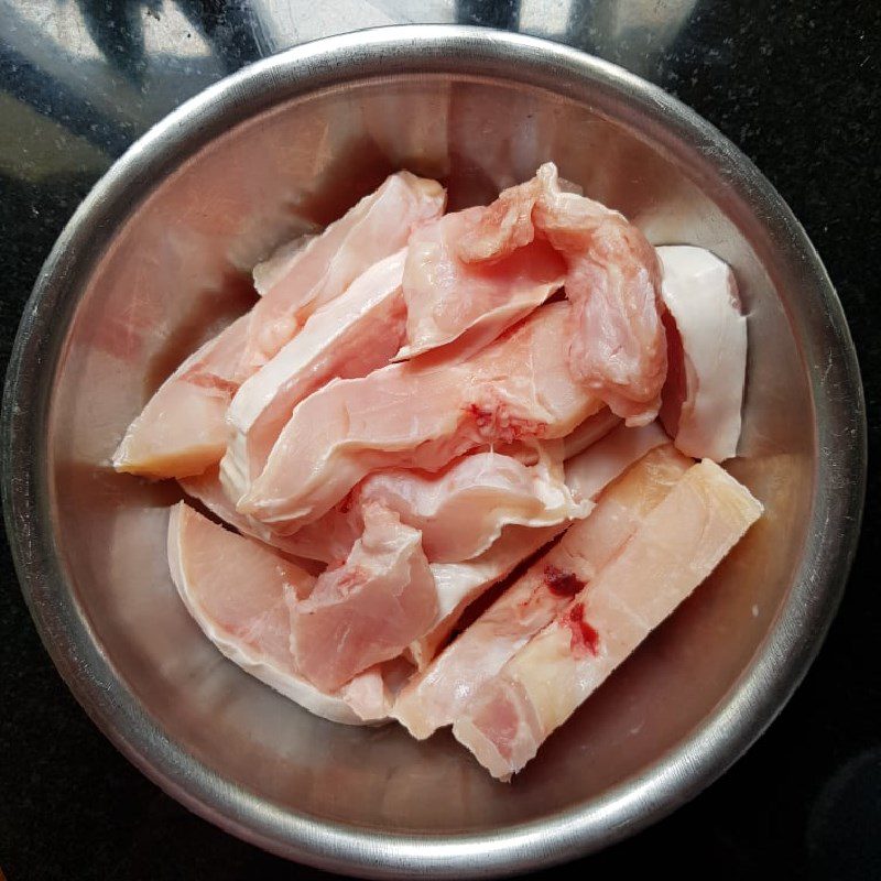 Step 1 Prepare pangasius for Lã Vọng fish cake