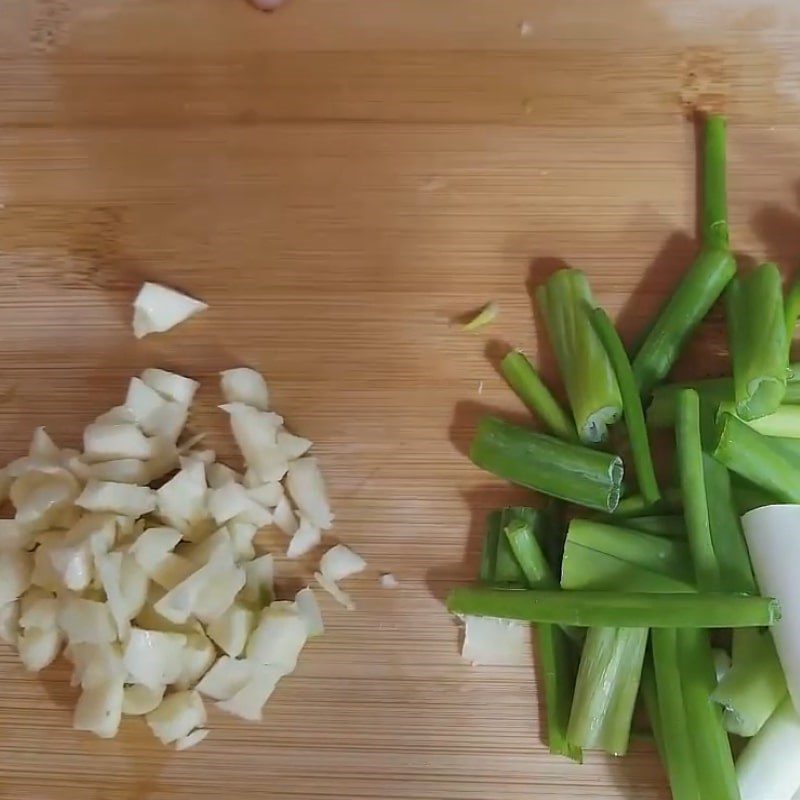 Step 1 Prepare the ingredients for Stir-fried Gourd with Beef