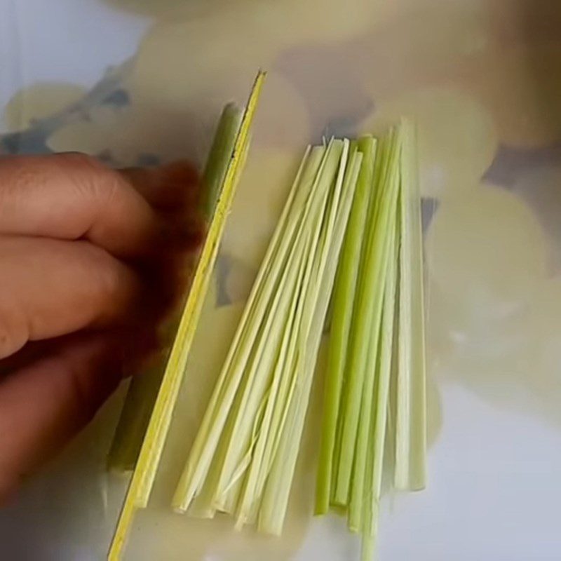Step 1 Prepare the ingredients Salted Lemongrass Tofu