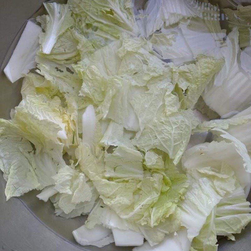 Step 2 Prepare other ingredients Fresh shrimp napa cabbage soup