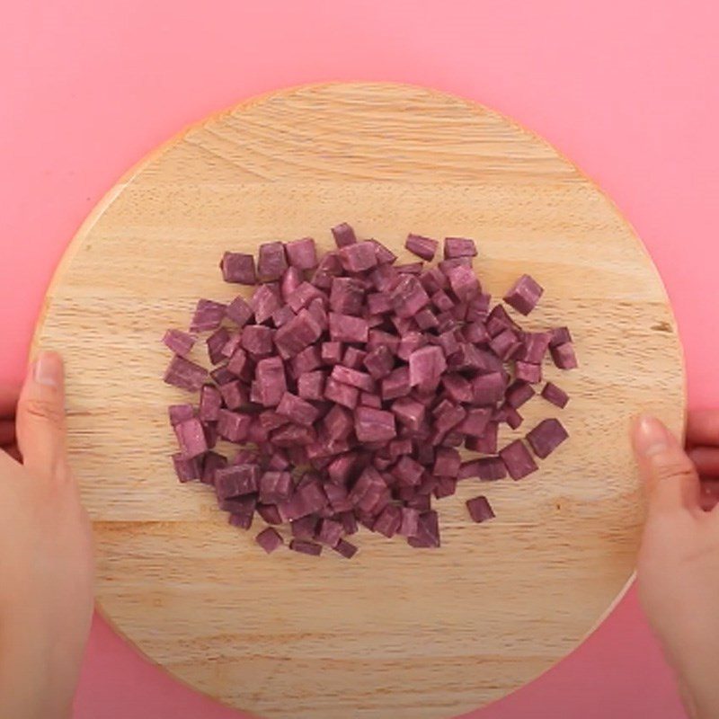 Step 2 Prepare other ingredients Purple sweet potato eel porridge