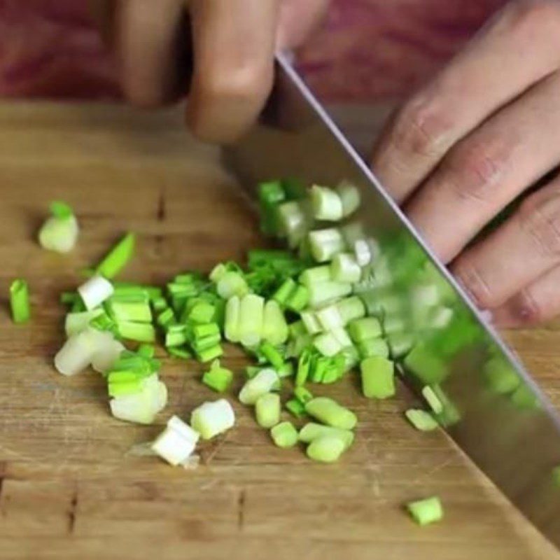 Step 2 Prepare other ingredients Stir-fried bamboo shoots with pork belly