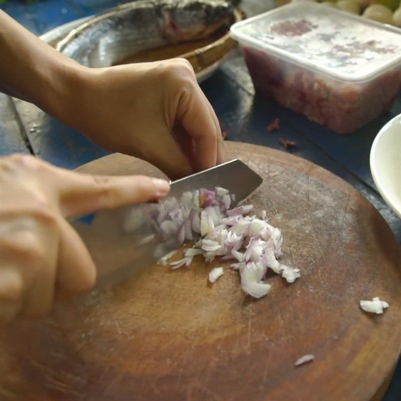 Step 2 Prepare other ingredients Steamed snakehead fish with cassava