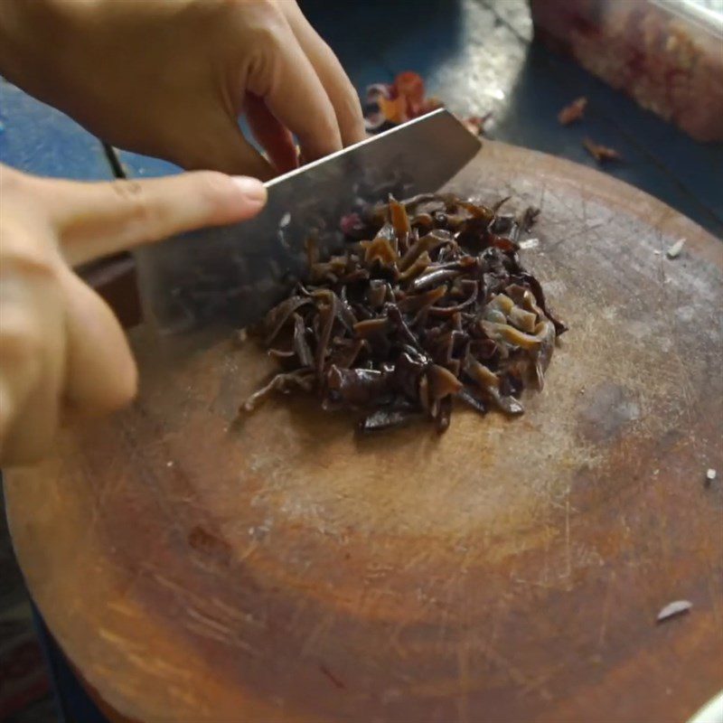 Step 2 Prepare other ingredients Steamed snakehead fish with cassava