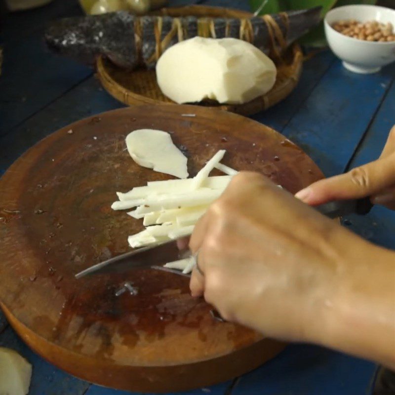 Step 2 Prepare other ingredients Steamed snakehead fish with cassava