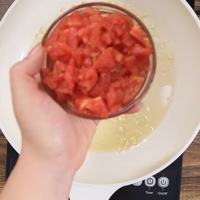 Step 2 Prepare other ingredients Braised beef with tomato sauce