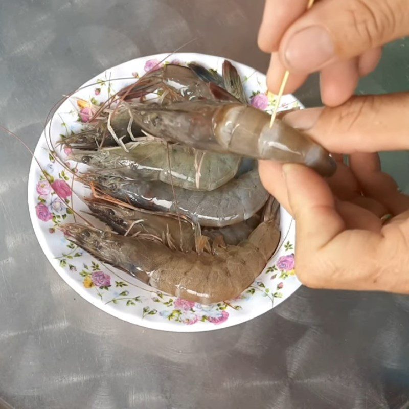 Step 2 Prepare the other ingredients for pork bone noodle soup with shrimp