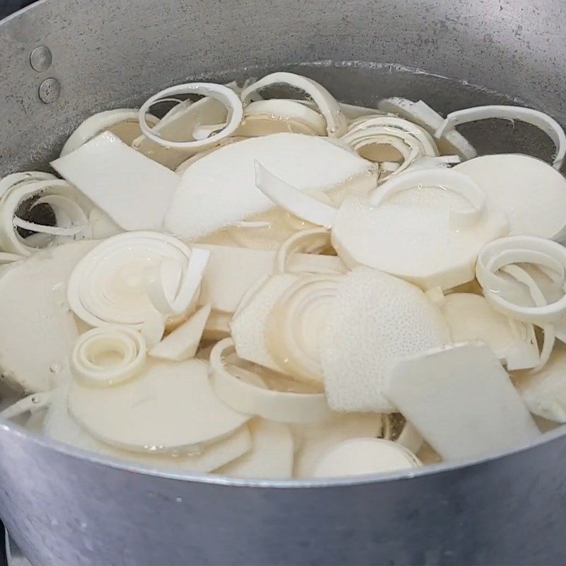 Step 2 Prepare the other ingredients Fresh bamboo shoot chicken