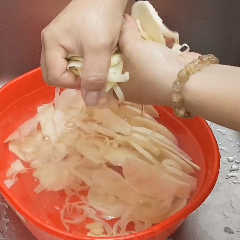 Step 2 Prepare the other ingredients Fresh bamboo shoot chicken